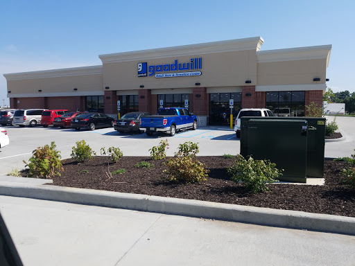 Thrift Store «Goodwill Retail Store of St. Peters – Harvester Rd», reviews and photos