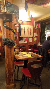 Atmosphère du Restaurant La Petite Fringale à Ax-les-Thermes - n°17