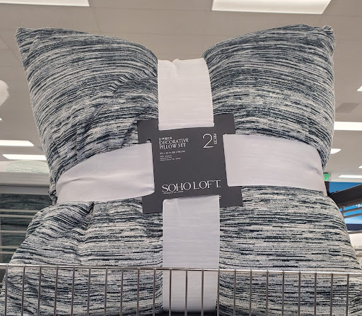 Clothing Store «Ross Dress for Less», reviews and photos, 1020 Veterans Pkwy, Clarksville, IN 47129, USA