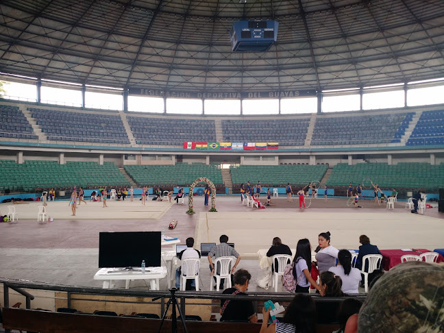 Opiniones de Coliseo Voltaire Paladines Polo - Arena Pacificard en Guayaquil - Gimnasio
