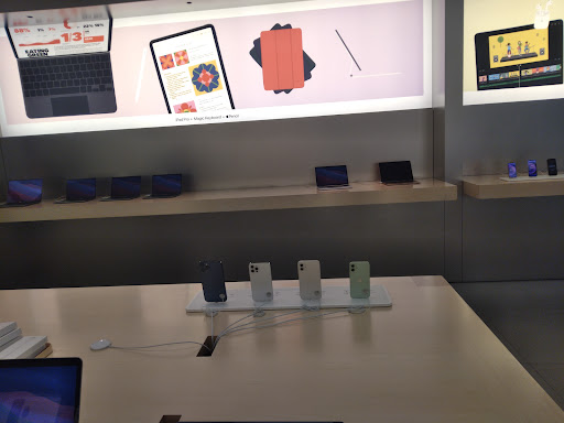 Computer Store «Apple Syracuse», reviews and photos, 1 Destiny USA Dr, Syracuse, NY 13204, USA