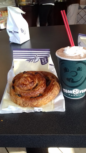 Donut Shop «Yum Yum Donuts», reviews and photos, 4351 Maine Ave, Baldwin Park, CA 91706, USA