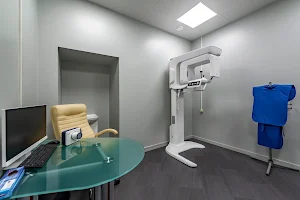 Стоматологическая клиника DentalOpera | виниры, брекеты, имплантаты, Басманный район image