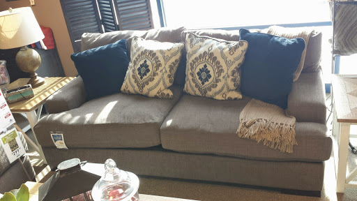 Furniture Store «Ashley HomeStore», reviews and photos, 905 Perimeter Dr, Schaumburg, IL 60173, USA