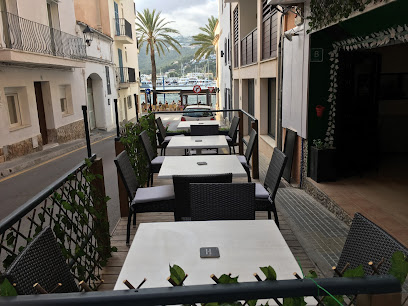 Malone’s Irish Bar - Carrer de sa Fábrica, 5, 07157 Port d,Andratx, Illes Balears, Spain