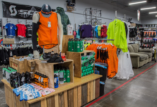 Sporting Goods Store «Sports Basement San Ramon», reviews and photos, 1041 Market Pl, San Ramon, CA 94583, USA