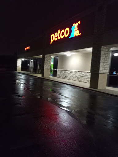 Pet Supply Store «Petco Animal Supplies», reviews and photos, 1401 E Spring Valley Rd, Richardson, TX 75081, USA