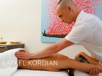 RAFAEL KORDIAN - massage & spa treatment suite