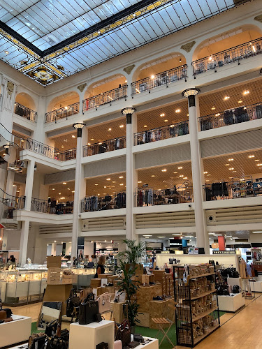 Magasin de chaussures Stand JB MARTIN Galeries Lafayette Bayonne Bayonne