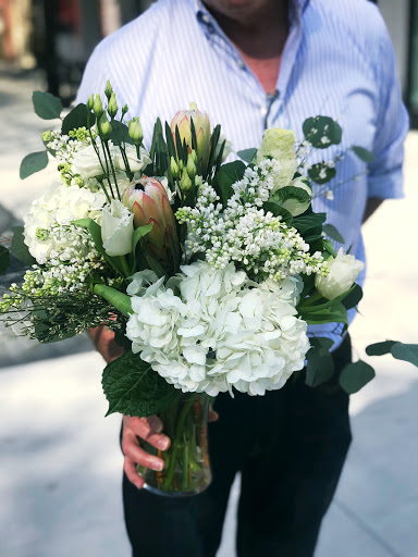 Florist «Florist Fire», reviews and photos, 716 S Village Cir, Tampa, FL 33606, USA