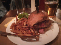 Hamburger du Restaurant La Fourmi à Paris - n°2