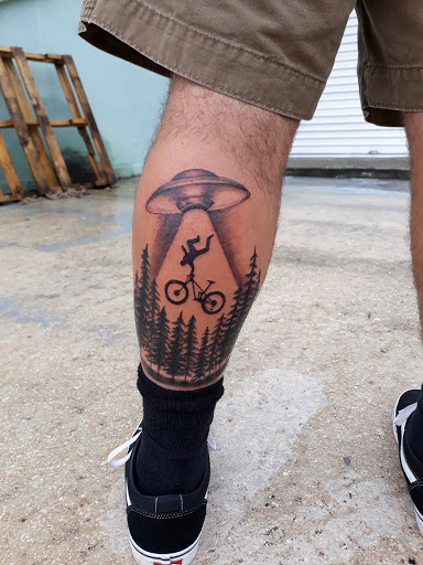 Tattoo Shop «Sacred Dagger Tattoo Studio», reviews and photos, 1131 21st St, Vero Beach, FL 32960, USA