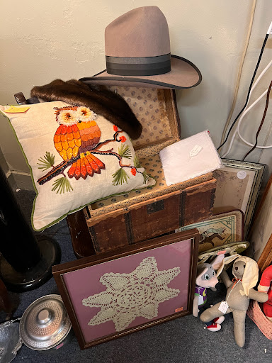 Antique Store «Vintage Gifts & Antiques», reviews and photos, 11503 Jones Rd, Houston, TX 77070, USA