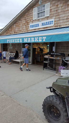 Grocery Store «Pioneer Market», reviews and photos, 21 Broadway Ave, Fair Harbor, NY 11706, USA