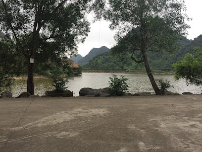 Động Tiên Cá - Khu du lịch sinh thái Thung Nham, Ninh Bình
