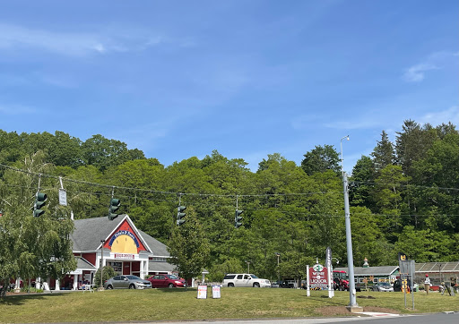 Florist «Petals & Paws», reviews and photos, 465 Albany Turnpike, Canton, CT 06019, USA