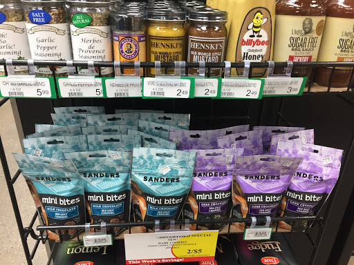 Grocery Store «Alpine Market Place», reviews and photos, 604 W Broad St, Linden, MI 48451, USA