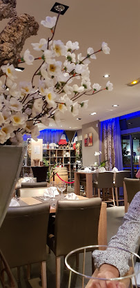 Atmosphère du Restaurant méditerranéen LES TERRASSES DE LA ROTONDE à Le Pradet - n°12