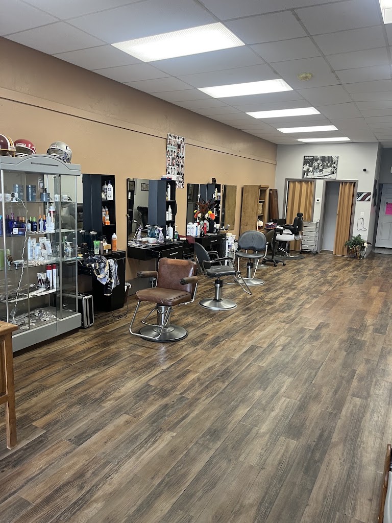 Sarita’s Salon 15068