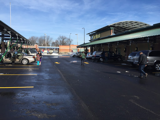 Car Wash «Jet Brite Car Wash», reviews and photos, 625 W Lake St, Addison, IL 60101, USA
