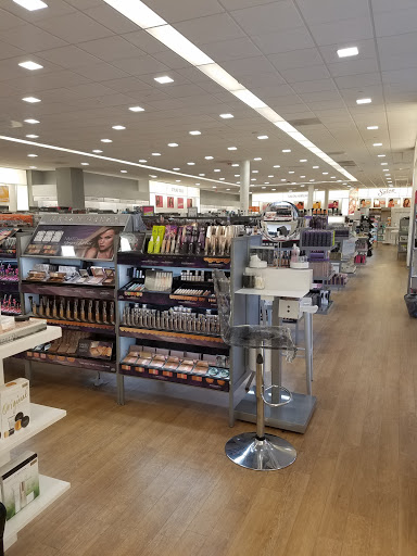 Hair Salon «Ulta Beauty», reviews and photos, 1700 Norman Dr #510, Valdosta, GA 31601, USA