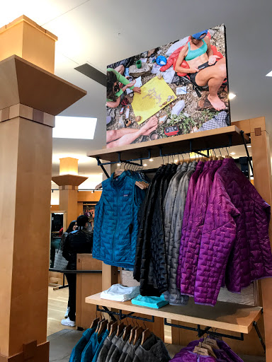 Clothing Store «Patagonia Seattle», reviews and photos, 2100 1st Ave, Seattle, WA 98121, USA