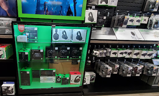 Video Game Store «GameStop», reviews and photos, 20220 Mountain Hwy E, Spanaway, WA 98387, USA