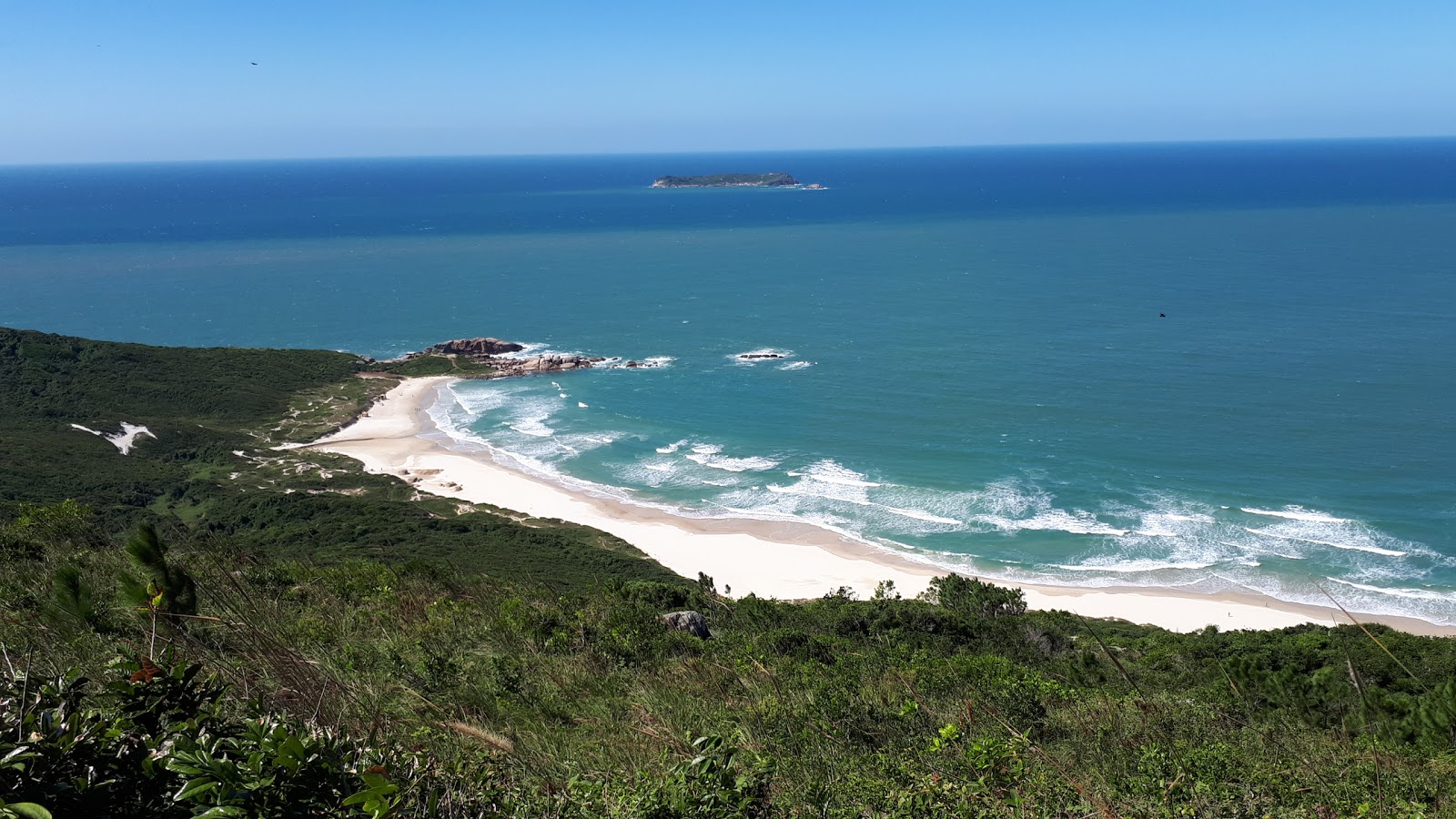 Foto de Praia da Galheta con recta y larga