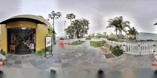 Pet Supply Store «Muttropolis Solana Beach», reviews and photos, 227 S Cedros Ave, Solana Beach, CA 92075, USA