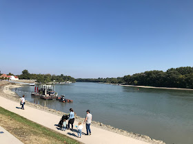 Duna korzó sétálóút