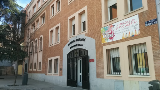 Centro Concertado De Educación Infantil Primaria Y Secundaria San José en Madrid