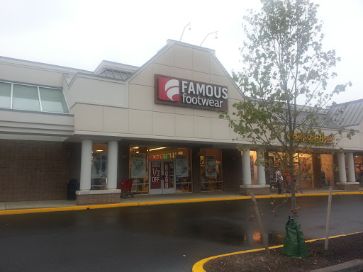 Famous Footwear, 1515 US-22 #42, Watchung, NJ 07069, USA, 