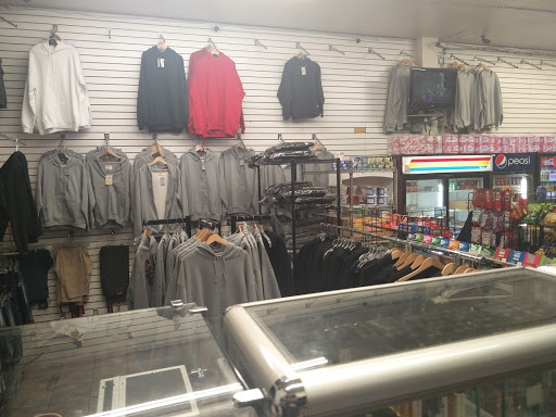 Tobacco Shop «Bay Smoke Shop», reviews and photos, 2005 Macdonald Ave, Richmond, CA 94801, USA