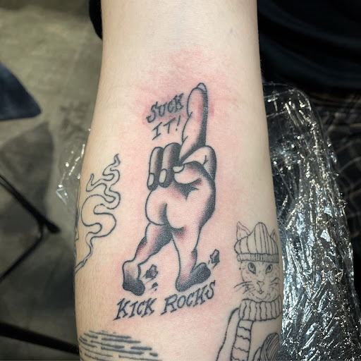 Tattoo Shop «High Street Tattoo Columbus», reviews and photos, 872 N High St, Columbus, OH 43215, USA