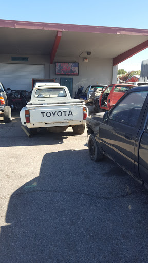 Auto Repair Shop «1st Rock 4X4 & Auto», reviews and photos, 1770 W Roger Rd, Tucson, AZ 85705, USA