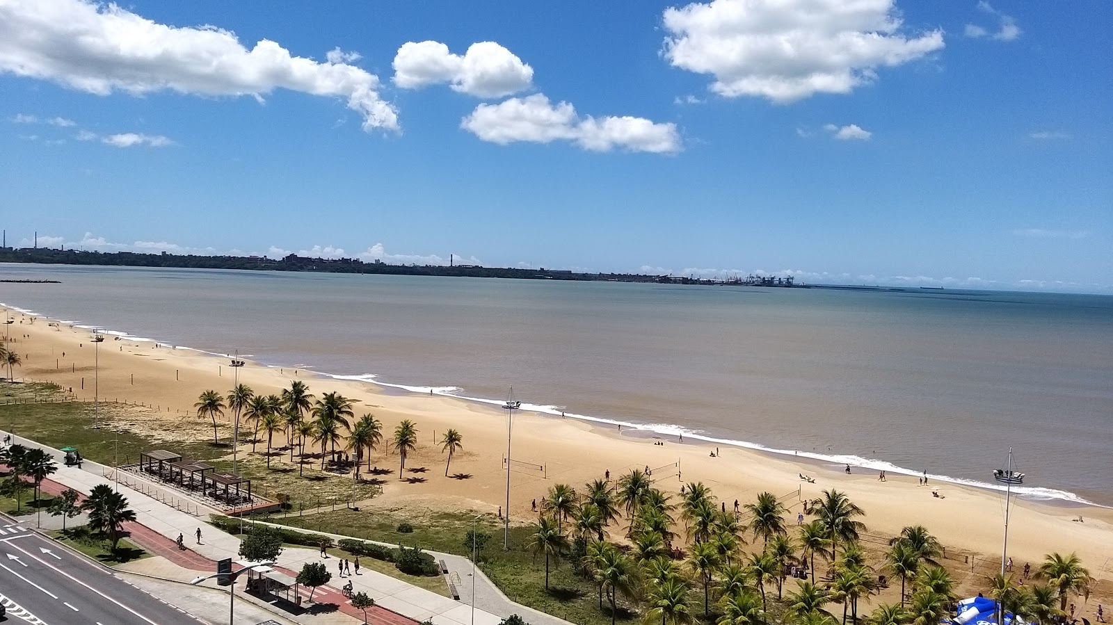 Praia de Camburi photo #9