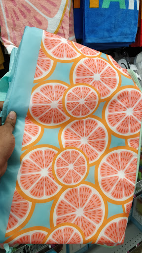 Variety Store «Five Below», reviews and photos, 1468 E Golf Rd, Schaumburg, IL 60173, USA