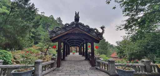 Cầu Thấu Ngọc