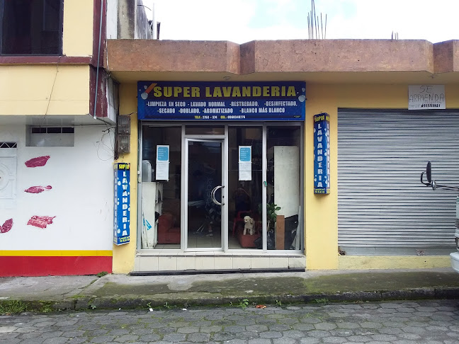 SUPER LAVANDERIA 1/ Lavado de prendas de vestir , Lavado en Seco en SantoDomingo