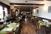 Atmosphère du La Couronne à Tagsdorf Restaurant Gastronomique Epicerie fine et Brasserie - n°14