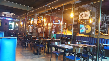 Rocky Restaurant & Bar