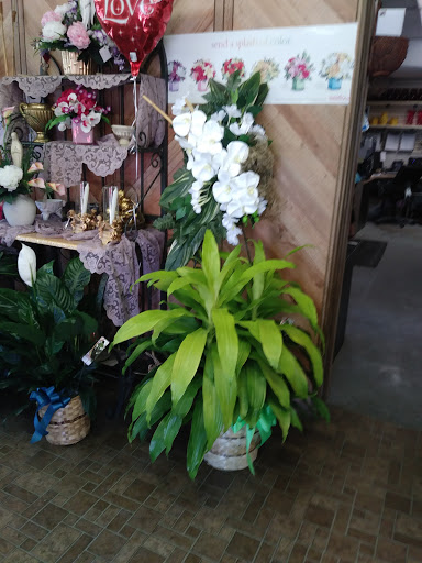 Florist «The House of Flowers», reviews and photos, 821 Berkley Rd, Auburndale, FL 33823, USA