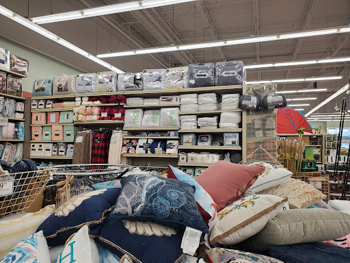 Home Goods Store «Christmas Tree Shops», reviews and photos, 1100-1300 N Galleria Dr, Middletown, NY 10941, USA