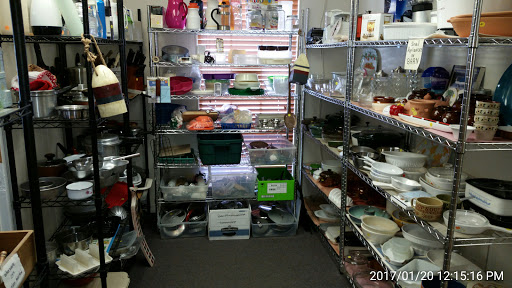 Thrift Store «Orphans Rock Thrift Shop», reviews and photos, 4001 N Highway 19A, Mt Dora, FL 32757, USA