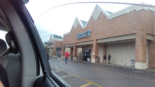 Shopping Mall «Frandor Shopping Center», reviews and photos, 300 Frandor Ave, Lansing, MI 48912, USA