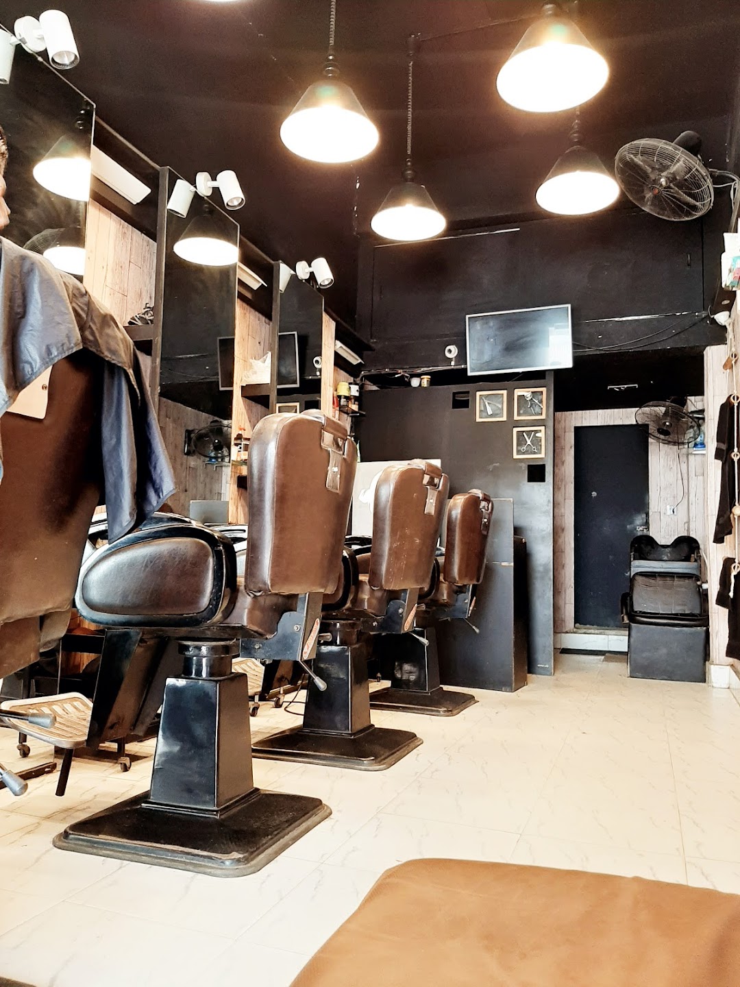 Khat Mens Salon