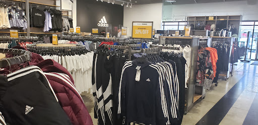 Clothing Store «Under Armour Factory House», reviews and photos, 3026 Outlet Dr, Edinburgh, IN 46124, USA