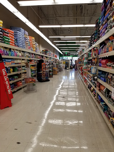 Pet Supply Store «Pet Supplies Plus», reviews and photos, 7315 Mentor Ave, Mentor, OH 44060, USA