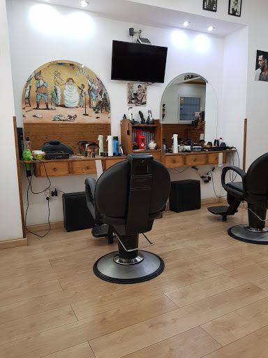 J & M Peluqueros en Valdepeñas, Ciudad Real