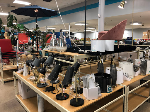 Home Goods Store «At Home», reviews and photos, 956 IL-59, Aurora, IL 60504, USA